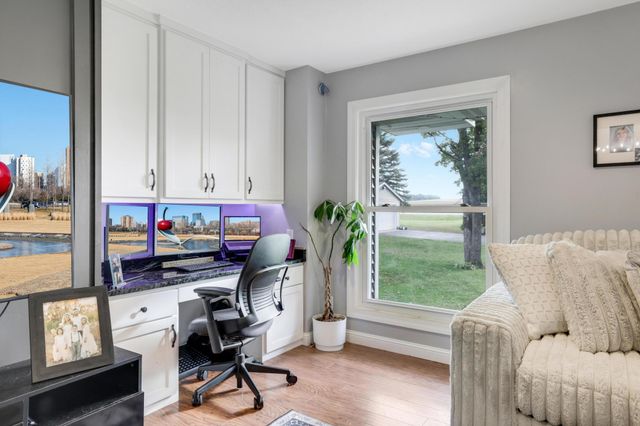 8426 Kimbro Avenue S, Cottage Grove, MN 55016