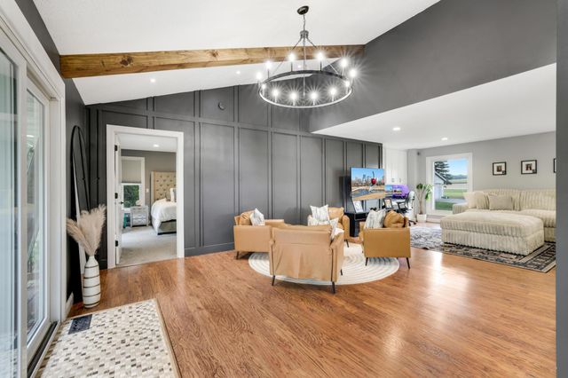 8426 Kimbro Avenue S, Cottage Grove, MN 55016