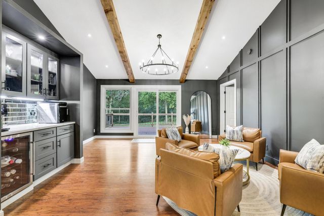 8426 Kimbro Avenue S, Cottage Grove, MN 55016