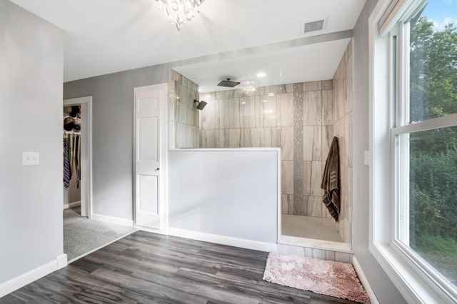 8426 Kimbro Avenue S, Cottage Grove, MN 55016