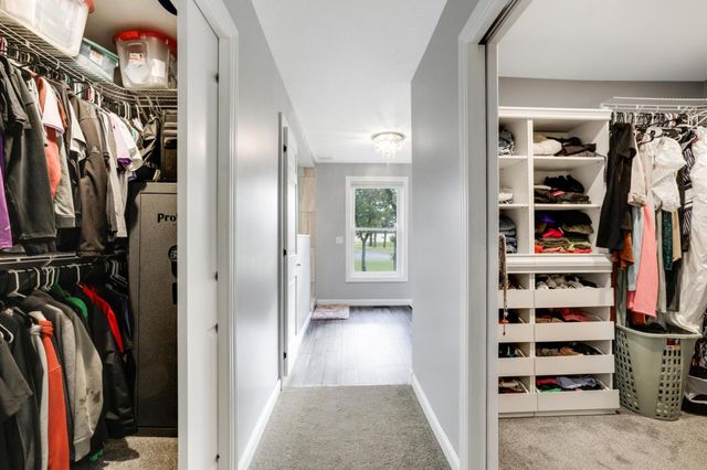 8426 Kimbro Avenue S, Cottage Grove, MN 55016