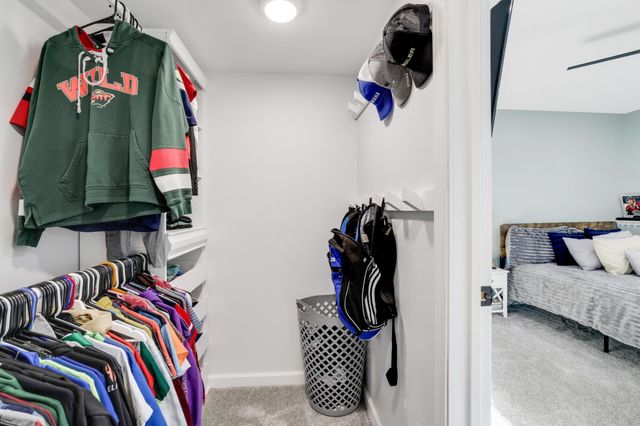 8426 Kimbro Avenue S, Cottage Grove, MN 55016