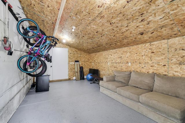 8426 Kimbro Avenue S, Cottage Grove, MN 55016