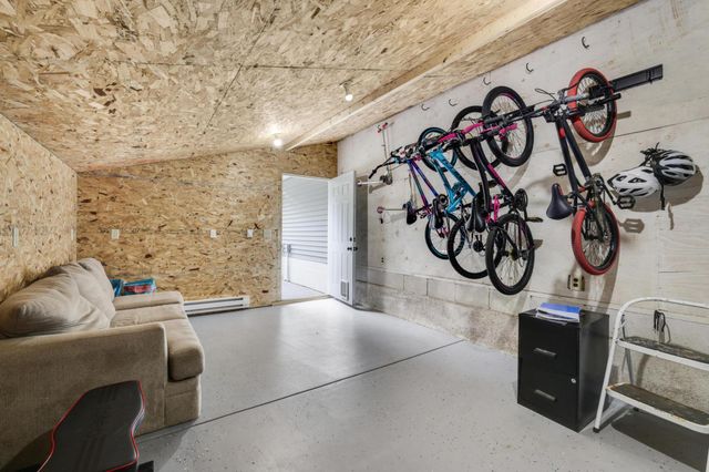 8426 Kimbro Avenue S, Cottage Grove, MN 55016