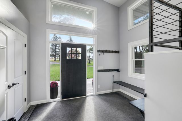 8426 Kimbro Avenue S, Cottage Grove, MN 55016