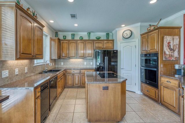 105-D Lachite, Horseshoe Bay, TX 78657