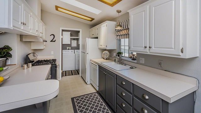 3015 E Bayshore Road 316, Redwood City, CA 94063