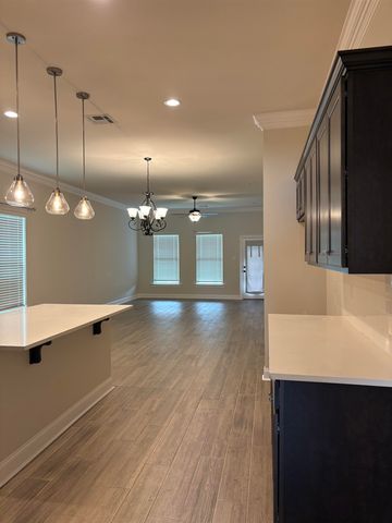 211 Magazine Loop, Thibodaux, LA 70301