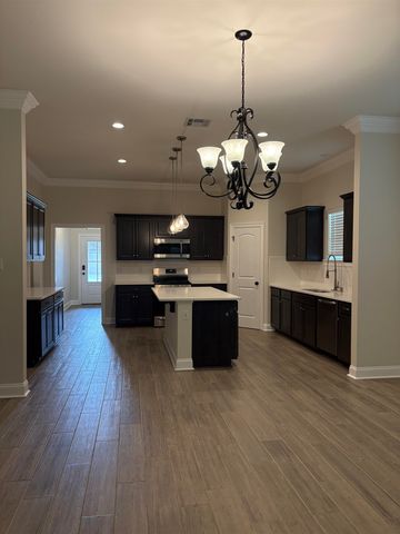 211 Magazine Loop, Thibodaux, LA 70301