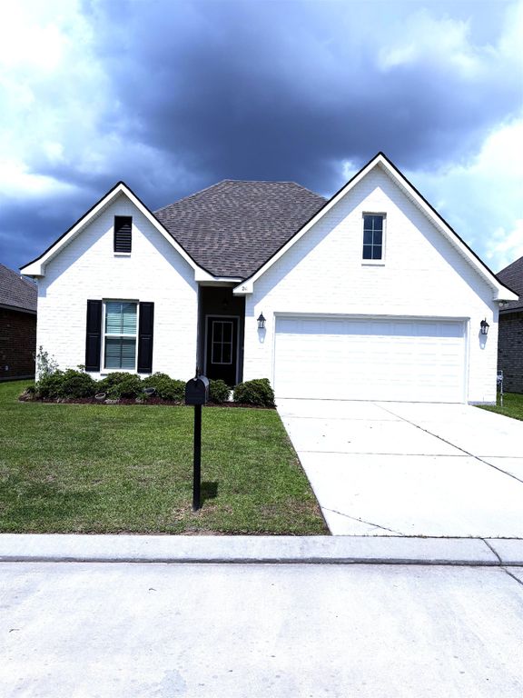 211 Magazine Loop, Thibodaux, LA 70301