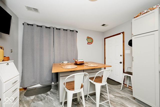 7642 Maxwelton Street, Mooresville, IN 46158