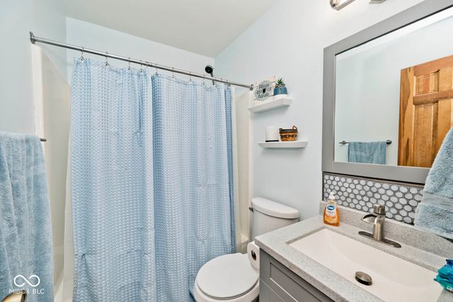 7642 Maxwelton Street, Mooresville, IN 46158