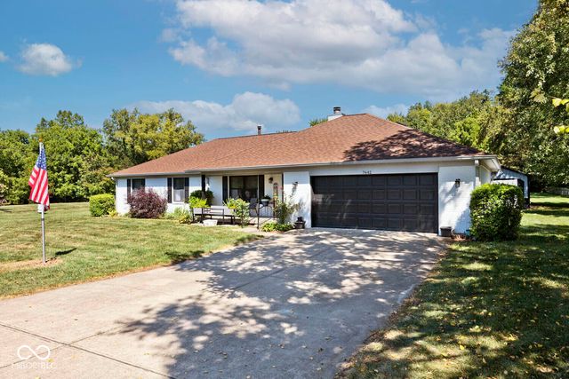 7642 Maxwelton Street, Mooresville, IN 46158