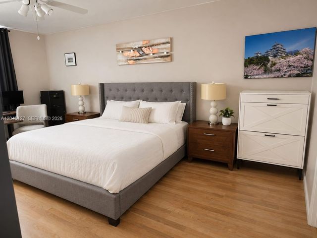 851 Three Islands Blvd 520, Hallandale Beach, FL 33009
