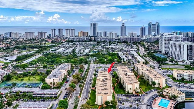 851 Three Islands Blvd 520, Hallandale Beach, FL 33009