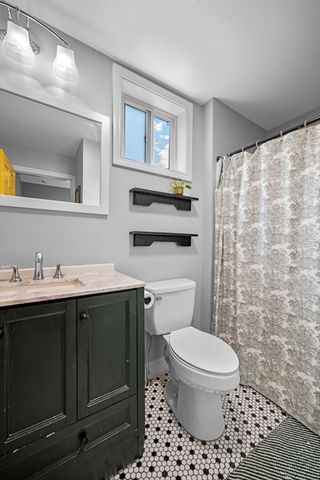 48 High Rock St 1, Lynn, MA 01902