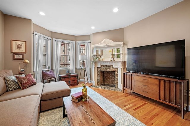 48 High Rock St 1, Lynn, MA 01902