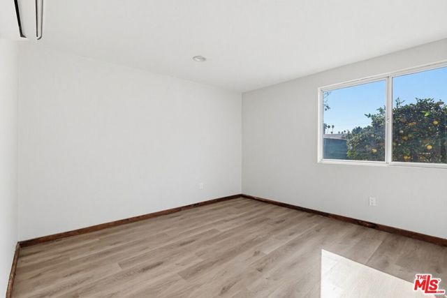 2163 W 27th Street, Los Angeles, CA 90018