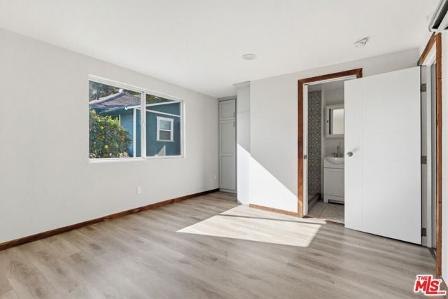 2163 W 27th Street, Los Angeles, CA 90018