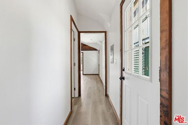 2163 W 27th Street, Los Angeles, CA 90018