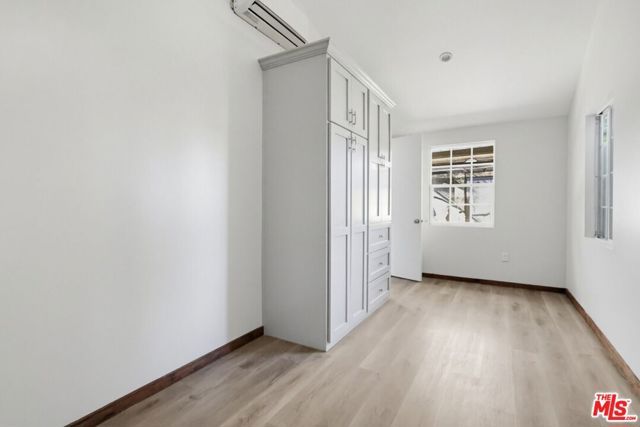 2163 W 27th Street, Los Angeles, CA 90018