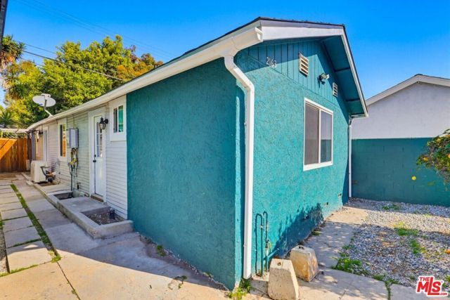 2163 W 27th Street, Los Angeles, CA 90018
