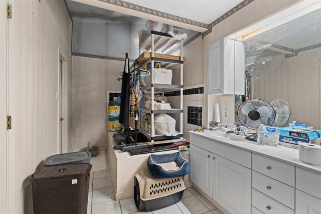 309 Westover Drive, Euless, TX 76039