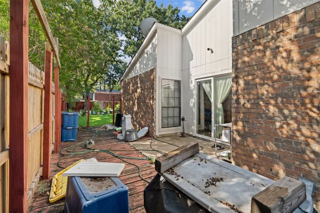 309 Westover Drive, Euless, TX 76039