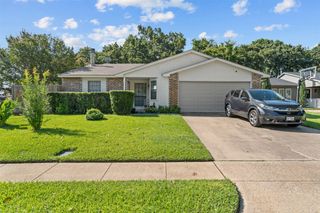 309 Westover Drive, Euless, TX 76039
