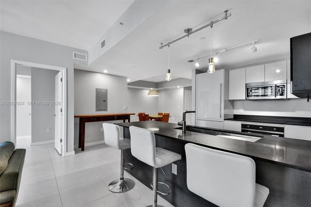 1010 Brickell Ave 2902, Miami, FL 33131