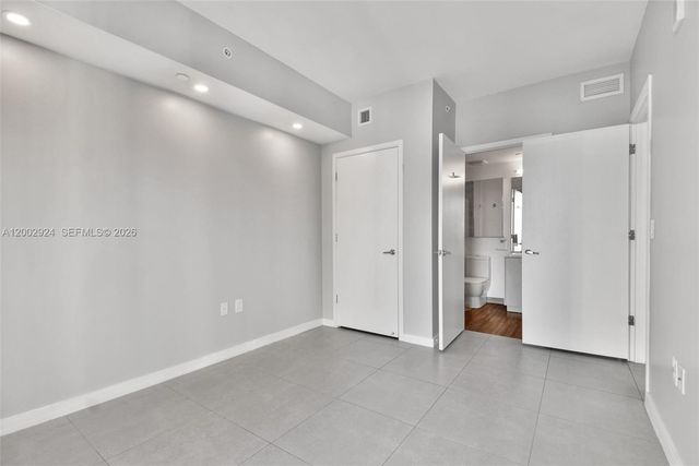 1010 Brickell Ave 2902, Miami, FL 33131