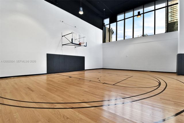 1010 Brickell Ave 2902, Miami, FL 33131