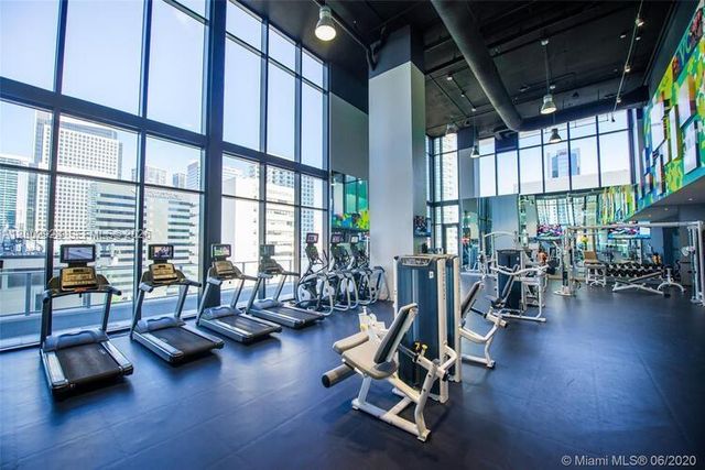 1010 Brickell Ave 2902, Miami, FL 33131