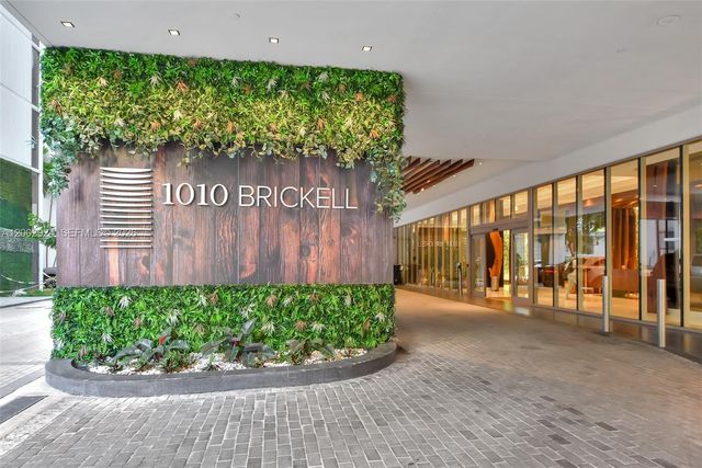 1010 Brickell Ave 2902, Miami, FL 33131