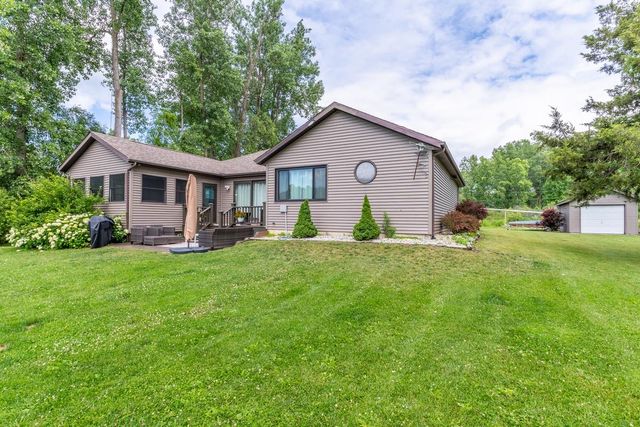 115 Lane 110b Big Otter Lk, Fremont, IN 46737