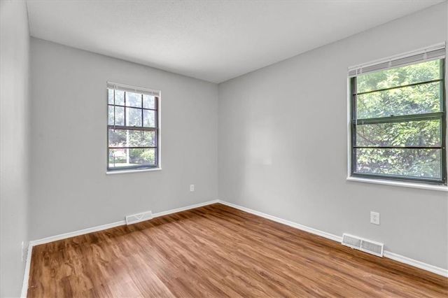 20107 E Blue Mills Court, Independence, MO 64056