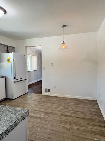 6994 York, Waterford Charter Township, MI 48327