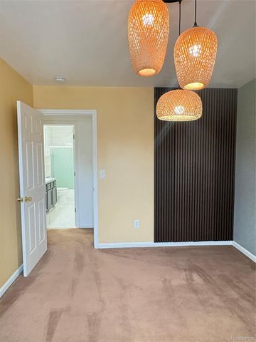 6994 York, Waterford Charter Township, MI 48327