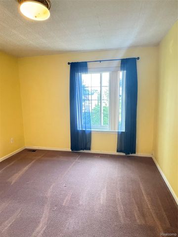 6994 York, Waterford Charter Township, MI 48327