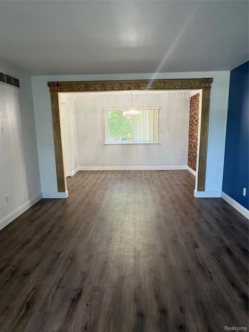 6994 York, Waterford Charter Township, MI 48327