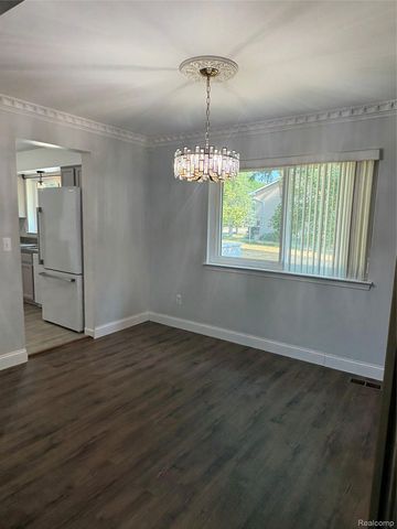 6994 York, Waterford Charter Township, MI 48327