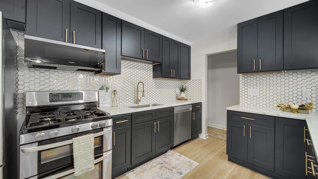 1330 Idaho Street, Gary, IN 46403