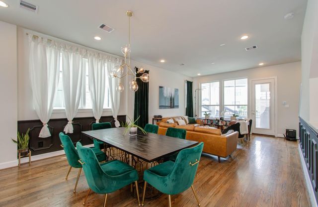 2816 Grand Fountains Drive B, Houston, TX 77054