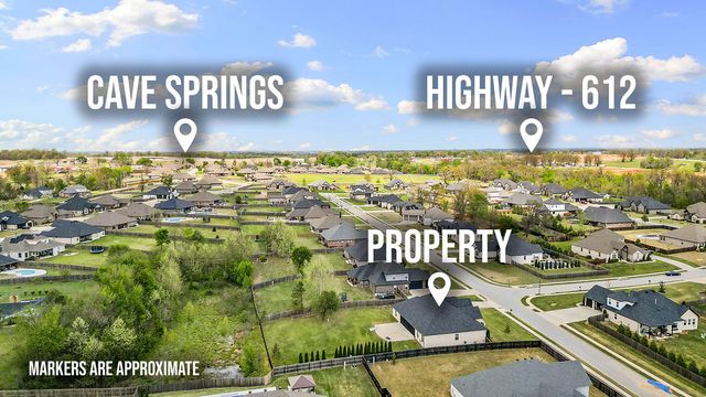 614 Oriole Drive, Elm Springs, AR 72762
