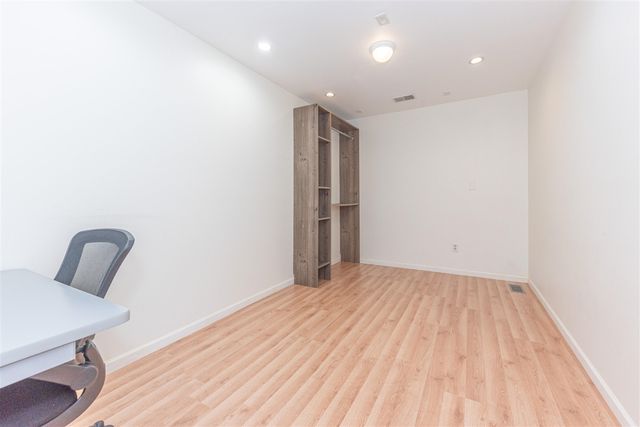 404 W Liberty Street, Ann Arbor, MI 48103