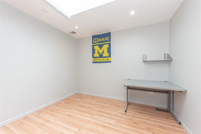 404 W Liberty Street, Ann Arbor, MI 48103