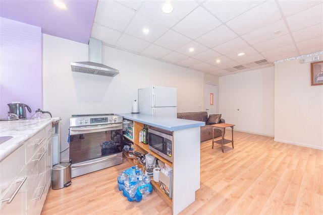 404 W Liberty Street, Ann Arbor, MI 48103