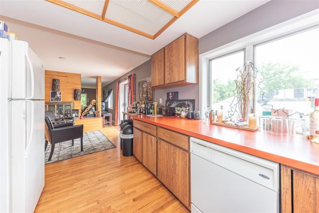 404 W Liberty Street, Ann Arbor, MI 48103