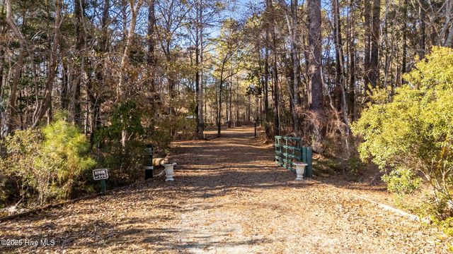 920 Jeff Road, Arapahoe, NC 28510