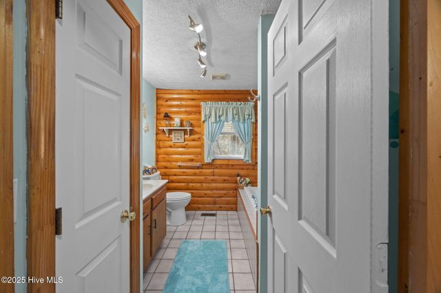 920 Jeff Road, Arapahoe, NC 28510